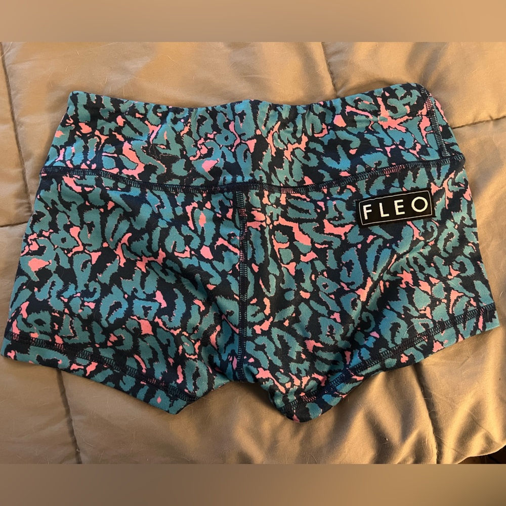 Fleo Athletic Shorts - Blue and Pink Pattern